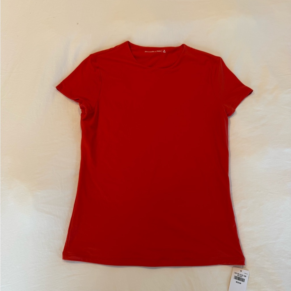 Abercrombie & Fitch Baby T-Shirt in Red/Hot Coral, size M